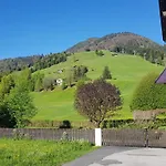 לינה וארוחת בוקר Haus Sonnheim 3*